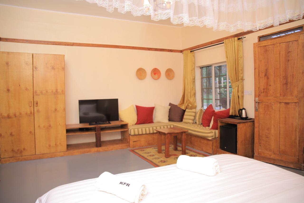 Kampala Forest Resort - Kfr Lodge Exterior photo