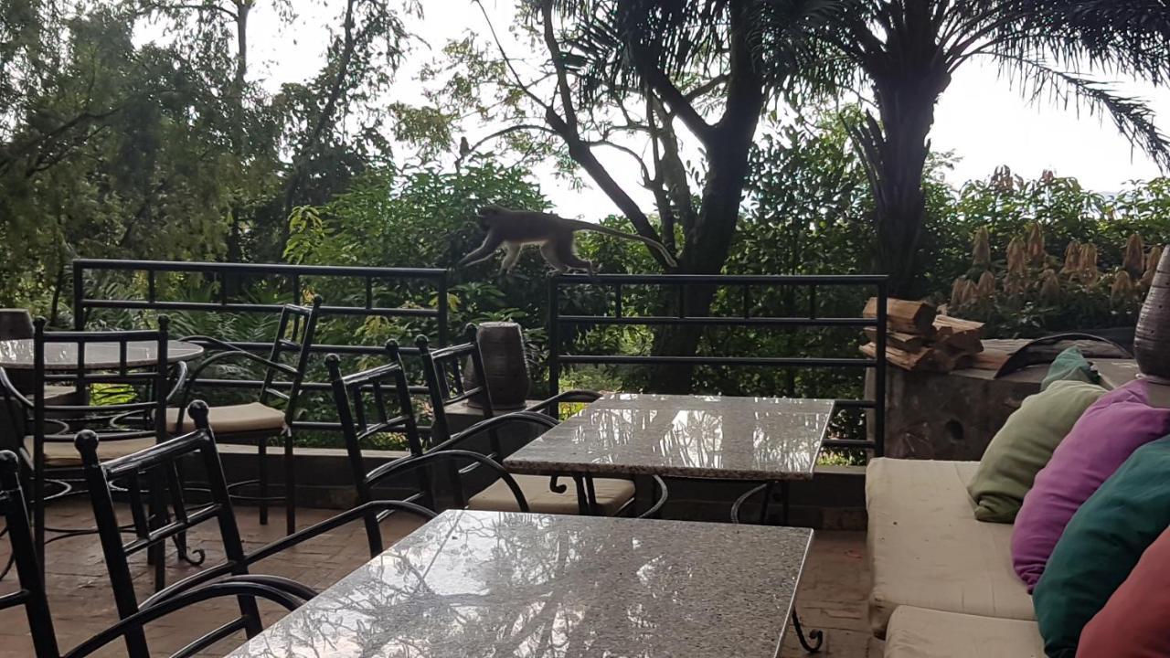 Kampala Forest Resort - Kfr Lodge Exterior photo